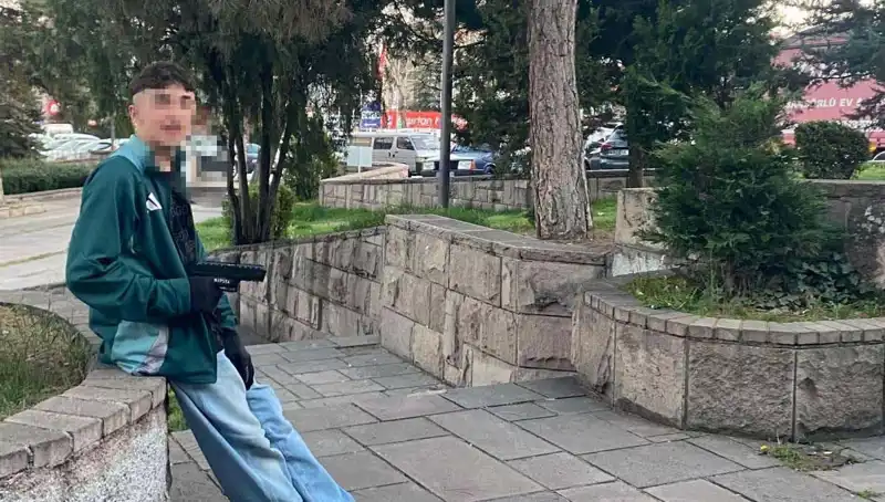 Yol Verme Kavgası: Üç Kardeş ve Baba Tutuklandı, Kanlı Çatışma İz Bıraktı
