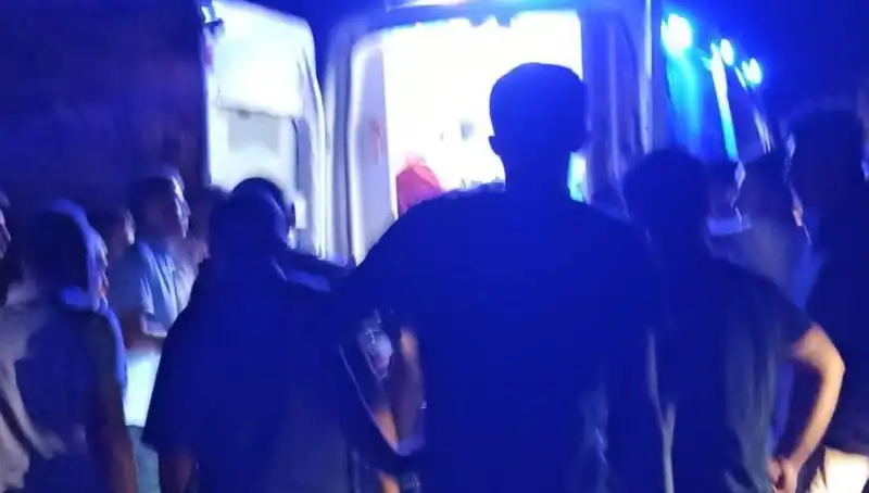 Uçuruma Yuvarlanan Otomobilin Sürücüsü Hayatta Kaldı: Olayın Detayları