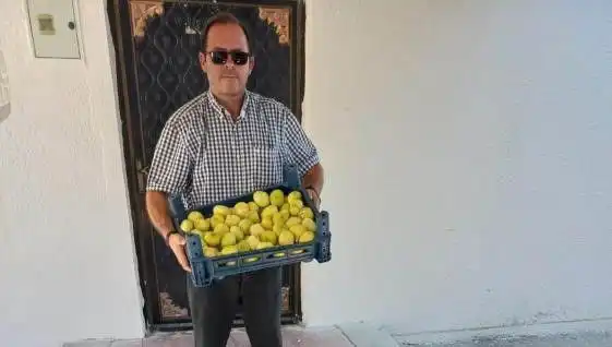 Bahçede 200 TL! Yerel Pazarlarda Sezonun Yoğun İlgiyle Açıldığına Şahit Olun