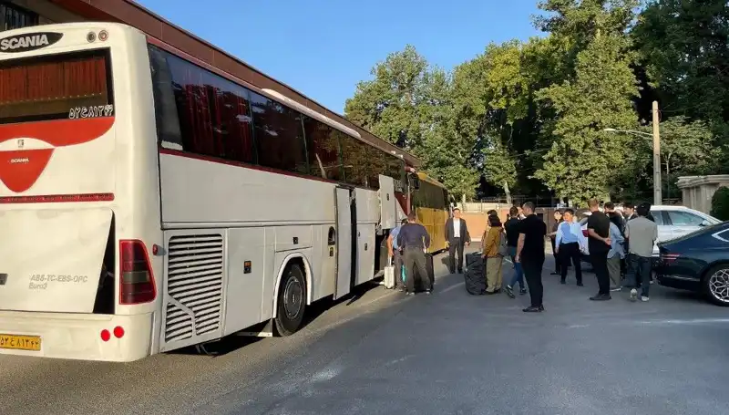 Şiraz'da Talihsiz Otobüs Kazası: 21 Kişi Hayatını Kaybetti