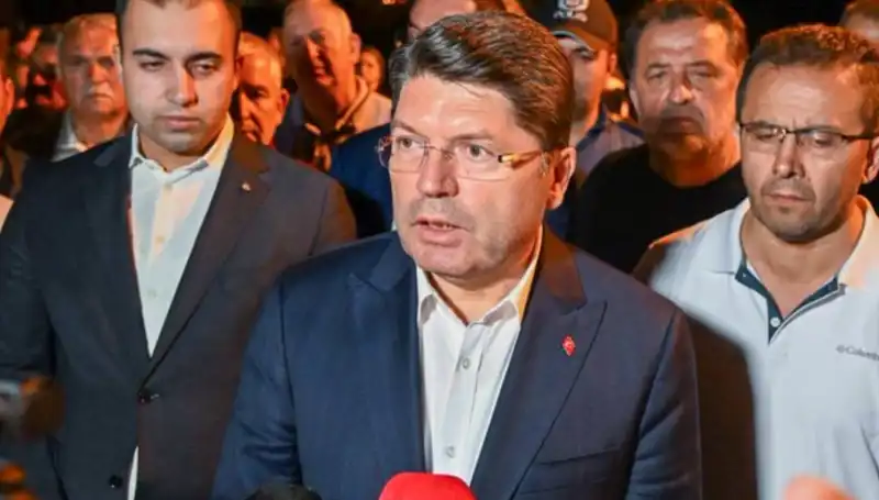 Bursa Orman Yangınında FETÖ Bağlantısı mı? Bakan Tunç Açıklamalarda Bulundu
