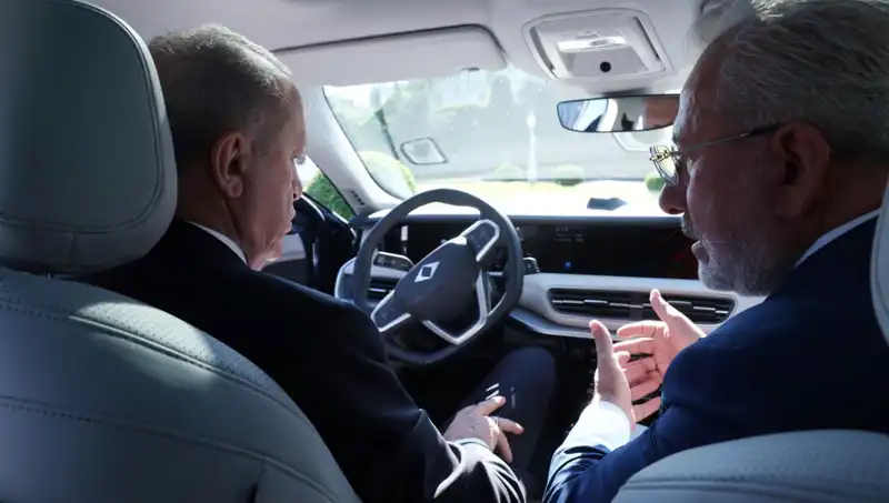 Cumhurbaşkanı Erdoğan, Togg'un Yeni Modeli ile Yola Çıktı!
