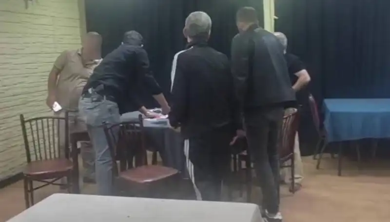 Kumar Oynarken Yakalanan Adamın Savunması Herkesi Şaşkına Çevirdi