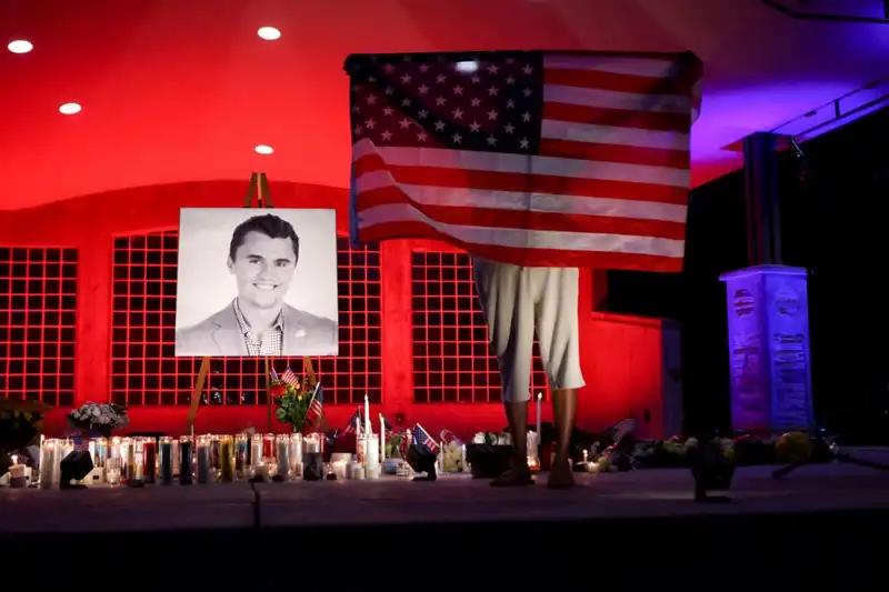 Charlie Kirk’in Suikastı: Cinayet Silahında Bulunan Gizemli Mesajlar