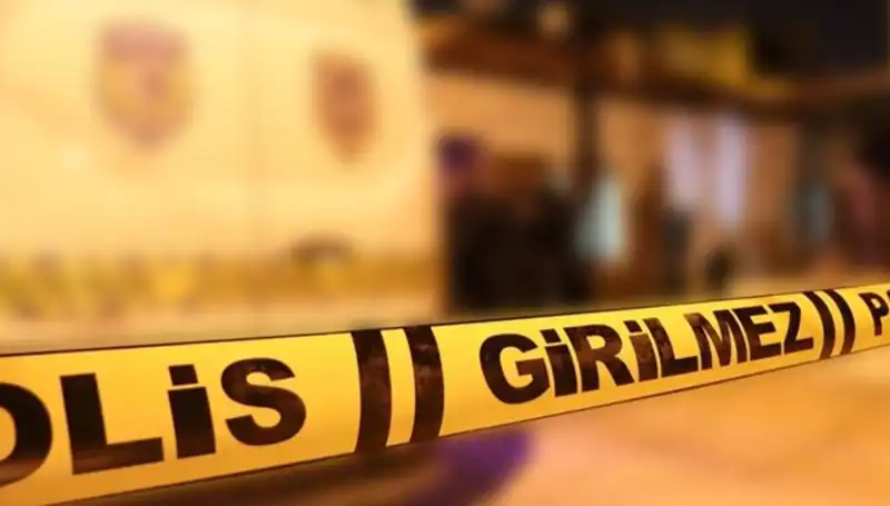 Kötü Koku Alarmı: 10 Günlük Ceset Ekipleri Harekete Geçirdi