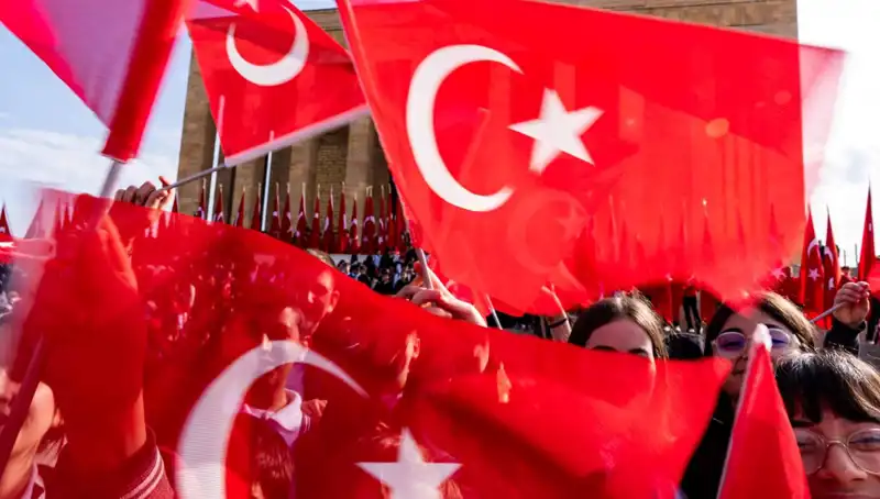 23 Nisan Coşkusuyla Dolu Bir Gün: Kutlamalardan Renkli Görüntüler