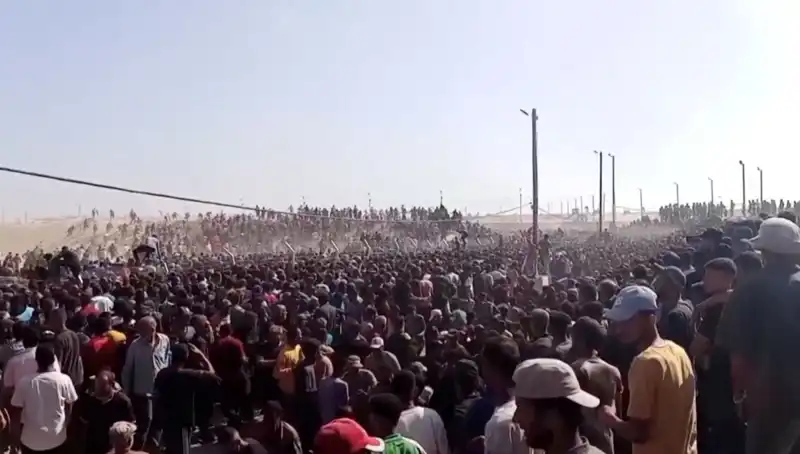 Filistin’de İnsani Yardım Kuyruğuna İsrail Saldırısı: 30 Kişi Hayatını Kaybetti