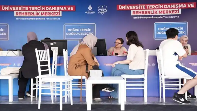 İstanbul'da 24 Eğitici Tercih Danışma Merkezi Açıldı!