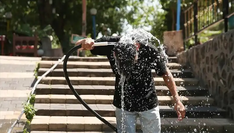 Hafta Sonu Hava Durumu: Kavrulmaya Nar Çiçeği Gibi Hazır Olun!