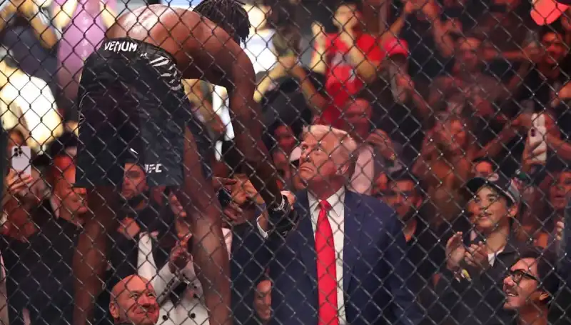 Beyaz Saray Bahçesinde Trump'ın Düşüncesindeki UFC Maçı Gerçek Olacak mı?