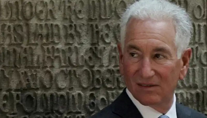 ABD Senatosu, Trump’ın Düğün Salonu Sahibi Damat Adayını Onayladı!