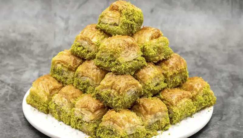 Baklavada Bakteri Tehlikesi: Uzmanlardan Şok Uyarı Geldi