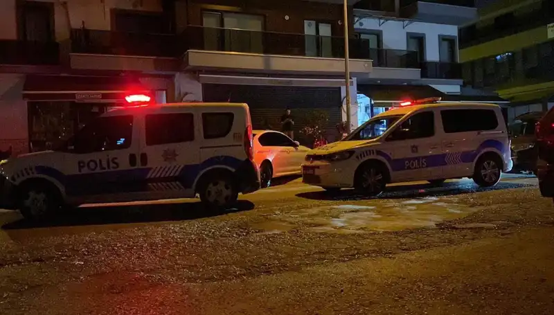 Kocaeli'de Gençler Arasında Korkutan Bıçaklı Kavga: İki Yaralı Var