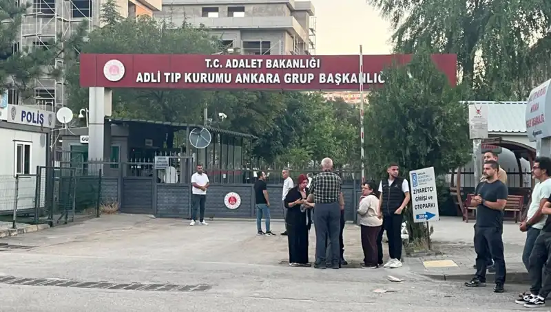 Şehitlerin Naaşları Ankara'ya Uğurlandı: Ulus Taziye ve Saygı Duruşu