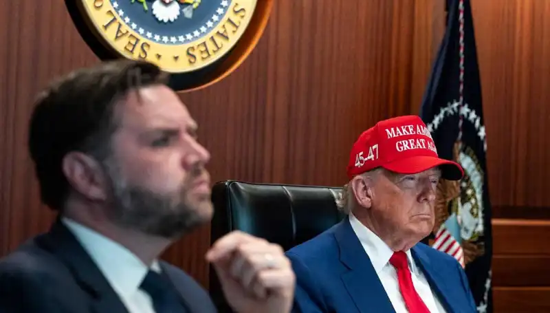 Trump’ın Azil Tasarısı Reddedildi: Siyasi Arenada Sarsıcı Gelişmeler