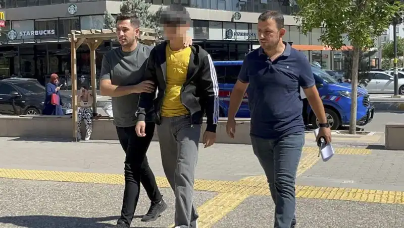 Aile İçi Tartışma Korkunç Bir Suçla Sonuçlandı: Kardeş Bıçakla Yaralandı