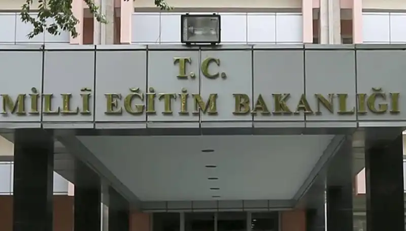 MEB, Bakanlığın Adını Kullanan Dolandırıcılara Karşı Uyardı!