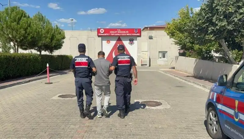 44 Yıl Hapis Cezaevi ile Aranan Şahıs Edremit'te Yakalandı