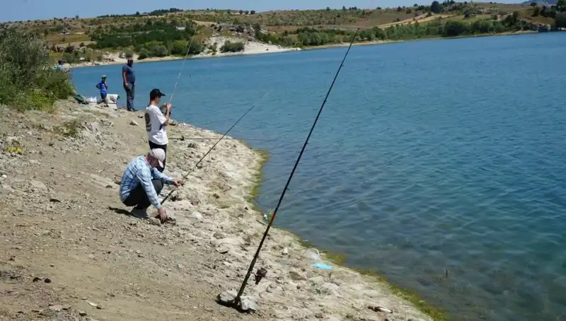 Kafesler Patladı: Barajda Büyük Bir Koşuşturma Başladı!