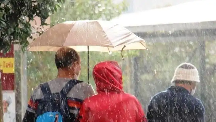 Aydın'da Sağanak Yağış Alarmı: Meteoroloji'den Önemli Uyarı Geldi!