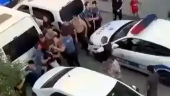 Sosyal Medya Kavgası Sokaklarda Savaş Haline Geldi