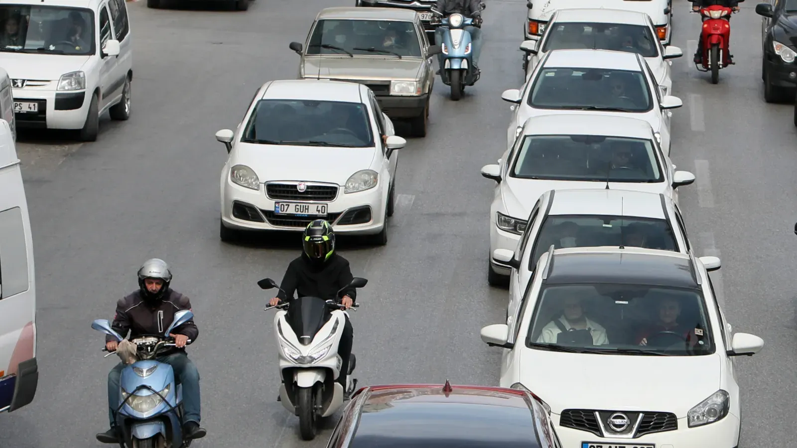 Motosiklet Satışları Otomobili Geride Bıraktı: Tercihler Değişiyor!