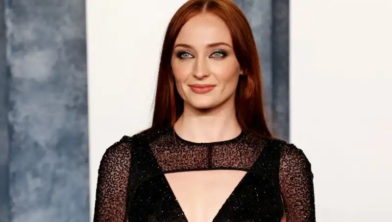 Sophie Turner’ı Kızdıran Yorum: Game of Thrones Hayranları Arasındaki Tartışmalar