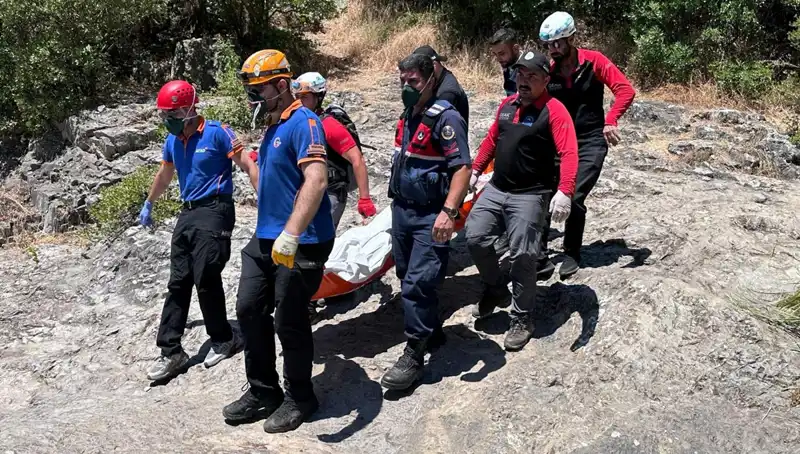 Kayalıkların Arasında Gizemli Bir Ölüm Olayı: Gerçekler ve İhtimaller