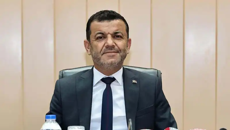 Bülent Nuri Çavuşoğlu: CHP Kurultayı'nın İki Yüzlü Yönetici Profili