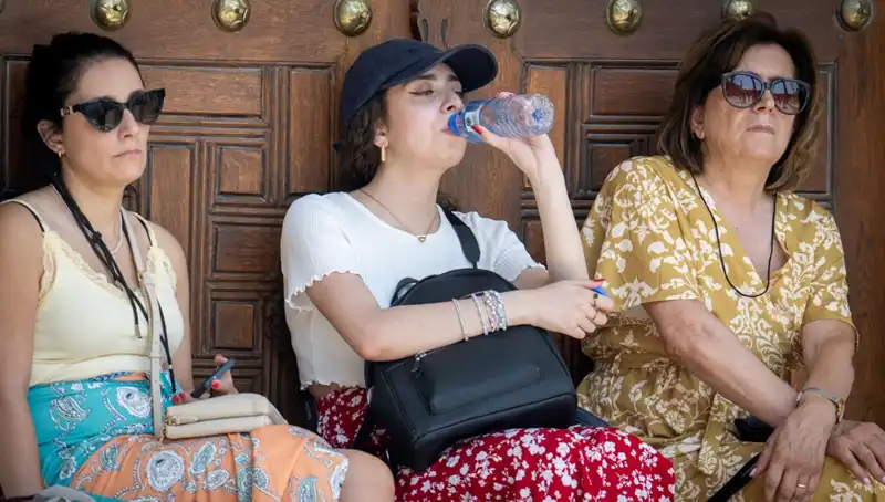 Türkiye'nin 23 İlinde Sıcaklık Rekoru: 40 Dereceyi Geçen Günler