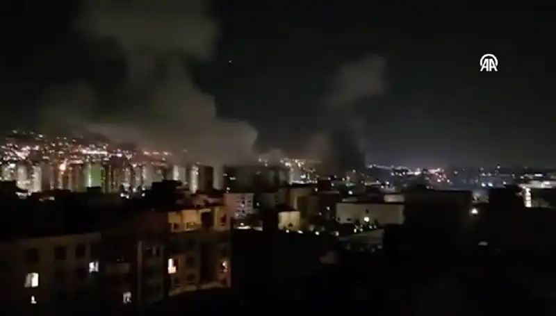 İsrail, Tahran'ı Hedef Aldı: Savaşın Eşiğinde Mi?
